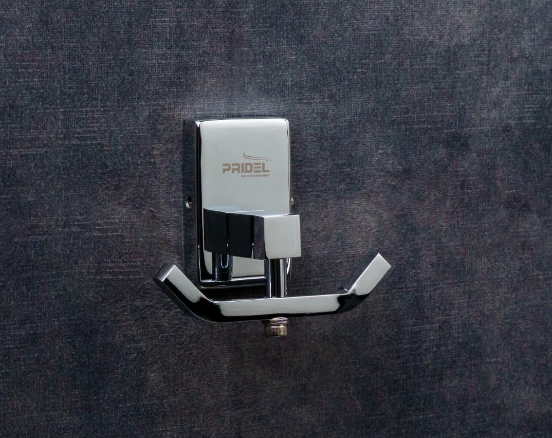 S-909 ROBE HOOK