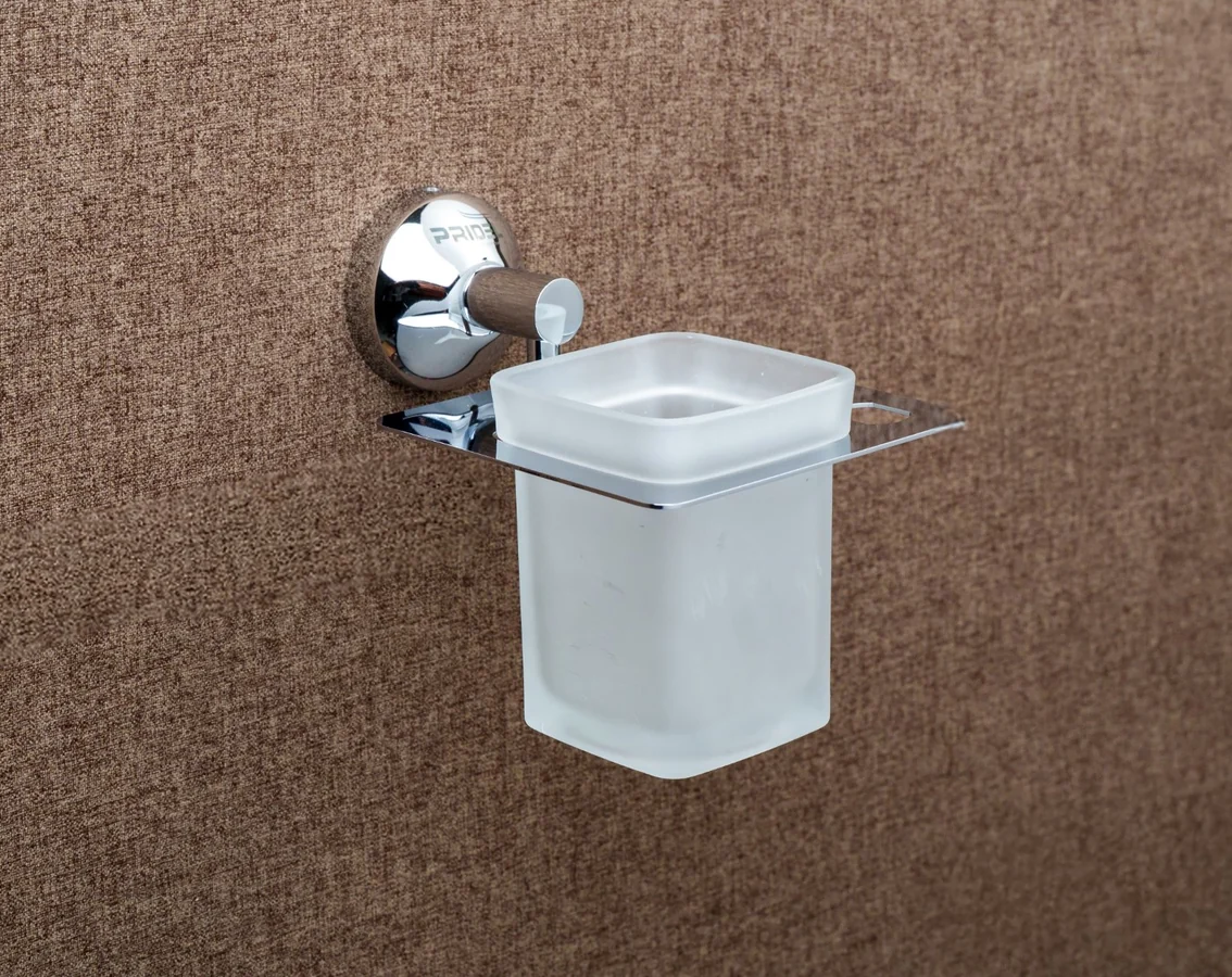 M-1006 TUMBLER HOLDER